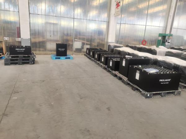 24V 560Ah Forklift Traction Battery with ABS Case