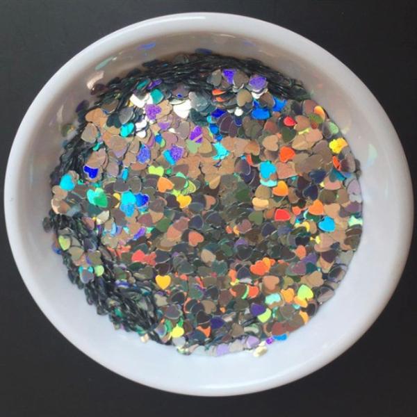 Artware Polyester and Glass Craft Supplies for Beautiful Heart-Shaped Glitter LED Wedding Decorations