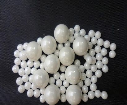 ZTA Керамика Циркония Твердое алюминиевое 92% 95% 99% Используется в хопперы резиновые ремни