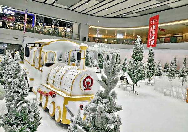 Supermarket Electric Trackless Train  / Kids Party Train Ice And Snow World Style