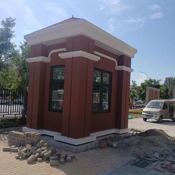 Módulo de servicio modular desmontable y reutilizable en contenedor de envío integrado