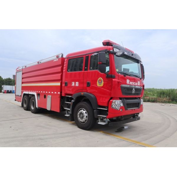 PM180/SG180 HOWO Hydraulic Fire Truck With Water Tank Country Ⅵ 2+4 80L/S