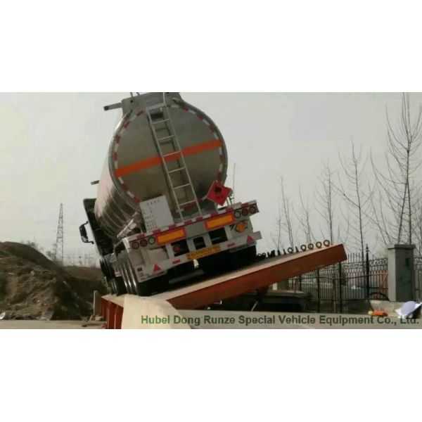 44m3 Aluminum Fuel Semi Trailer 3 Axle For Health Oil Transport 40T- 45Ton