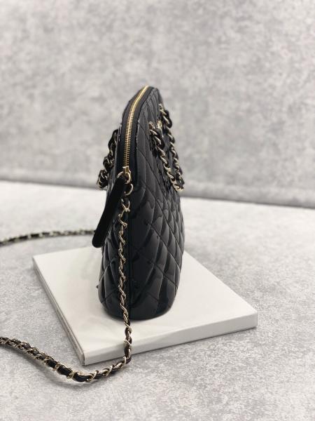 Chanel Patent Calfskin Shopping Bag pequeno com senhora retro Style