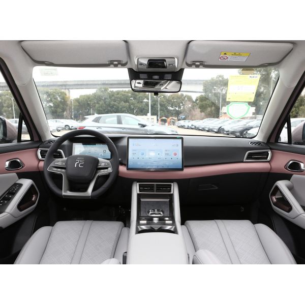 401 km de larga vida de la cuchilla de la batería a la izquierda del volante 2024 BYD Yuan EV Car con diseño de moda y velocidad máxima de 150KM / h