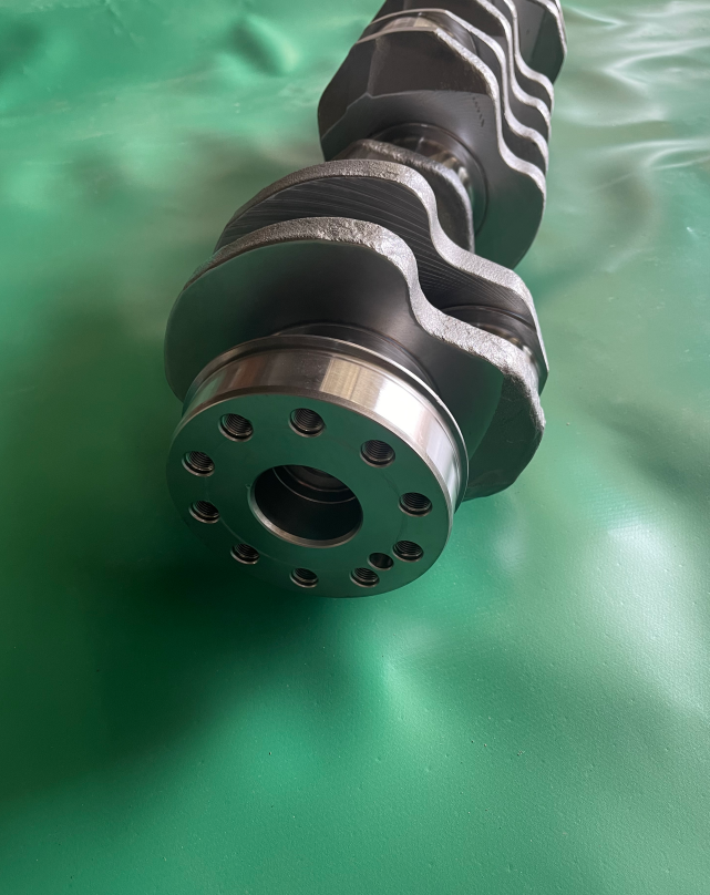 Original Spare Parts Diesel Engine Crankshaft L4700-1005001