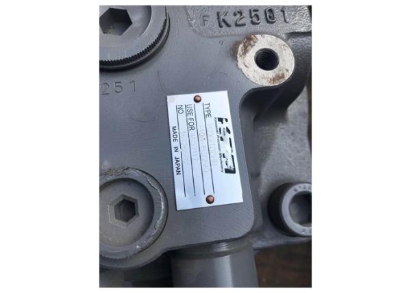 Assy do motor do balanço de ZX850-3 M2X210, motor hidráulico do pântano 4637117