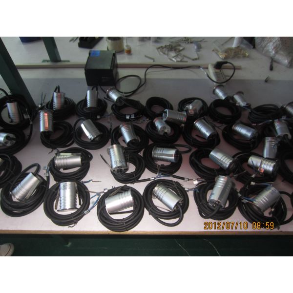 Commercial Outdoor Lighting With 7mm Thickness Tempered Glass Φ50mm RGB Three In One