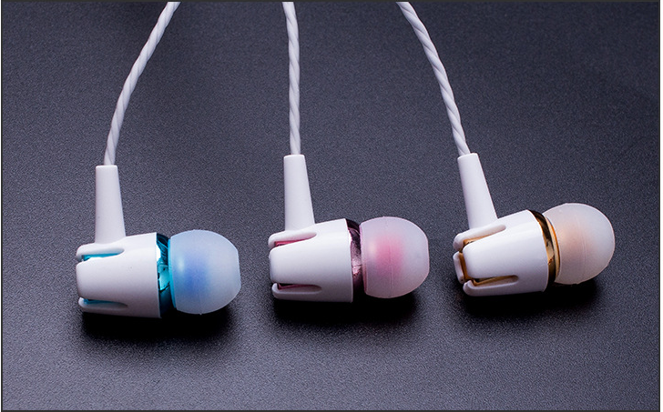 Magnetic Switch Metal Noise Cancelling Sport Earbuds / Waterproof Wireless Bluetooth Earphones