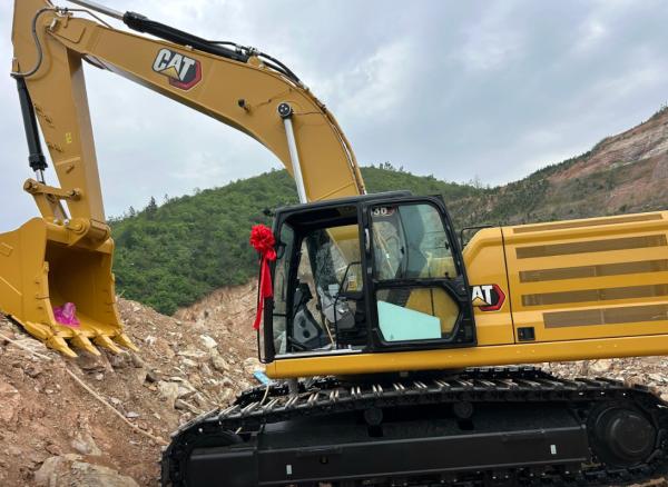 Used Caterpillar CAT336 Excavator Year 2022 Excellent Condition Construction Machine