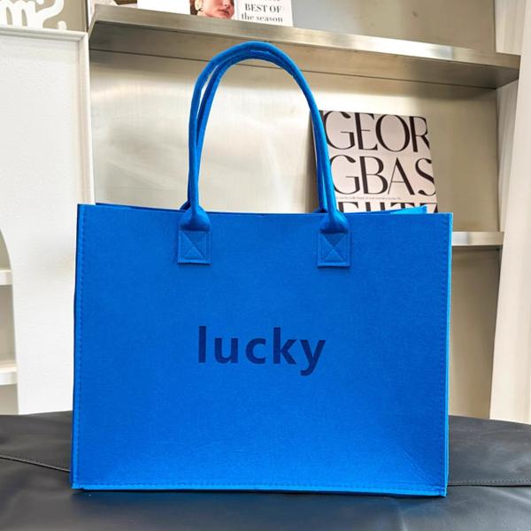 Custom Felt Tote Bag Large Capacity Portable Eco-Friendly Shopping Full Bag Gift Shopping Bag Custom Logo Large Capacity Storage Tote Bag Women Single Outdoor Shoulder Handbag Ladies Felt Shopping