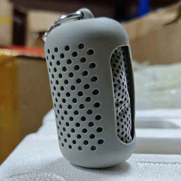 Stylish Antibacterial Odor-Resistant Microfiber Beach Towel and Swim Towel for Modern Travelers