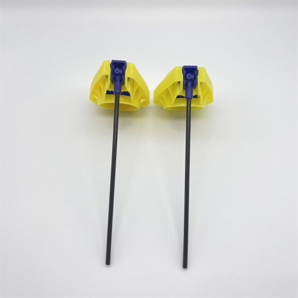 Ergonomic High-Visibility Foldable Nozzle Cap for Airport Fuel Hydrants and Refueling Stations with Safety Flag