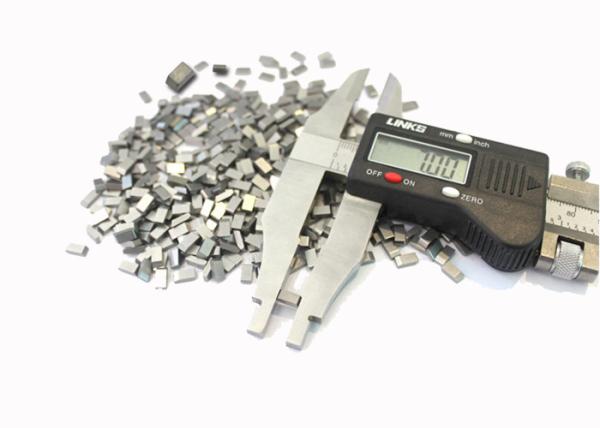 Wear Resistance Tungsten Carbide Saw Tips K01-K05 Grade Dimensionally Accurate