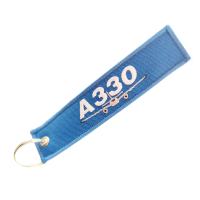 Étiquette de clé d'avion A330 personnalisée. Couture à haut contraste. Accessoire de voyage léger.