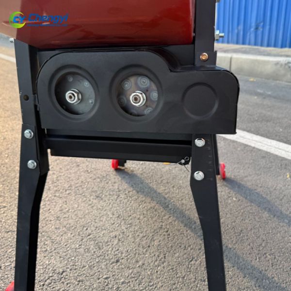 Durable Steel Corn Thresher With Blower Efficient Maize Sheller Cleaning Machine