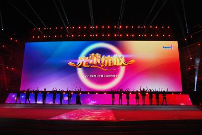 SMD P5mm Indoor Stage LED Display 320 * 160mm Alta taxa de atualização personalizada