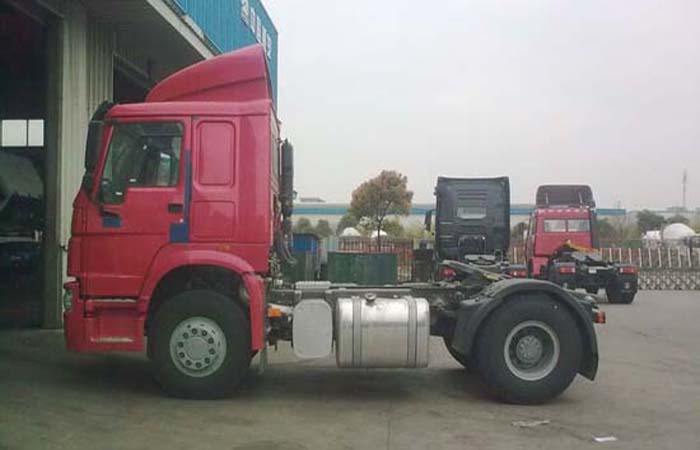 Тележка LHD 4X2 Euro2 336HP ZZ4187N3511W трактора SINOTRUK HOWO