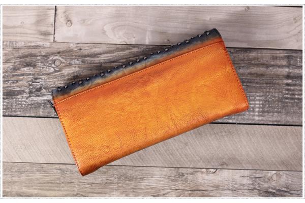 New England retro leather ladies clutch evening bag temperament rivet bag hand