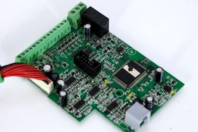 Assemblage de circuits imprimés clé en main avec prototypage rapide