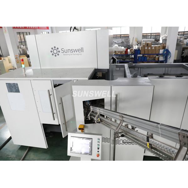 cavidad serva de la botella seis del ANIMAL DOMÉSTICO de la máquina del moldeo por insuflación de aire comprimido del estiramiento 12000bph rotatoria