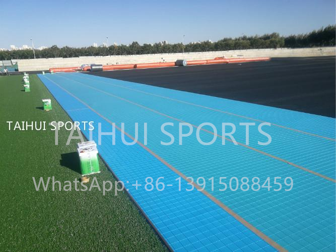 40mm Artificial Grass Green Fake Grass Synthetic Turf Carpet Production 10 Days Compatible With Soccer / Rugby / Hockey Field