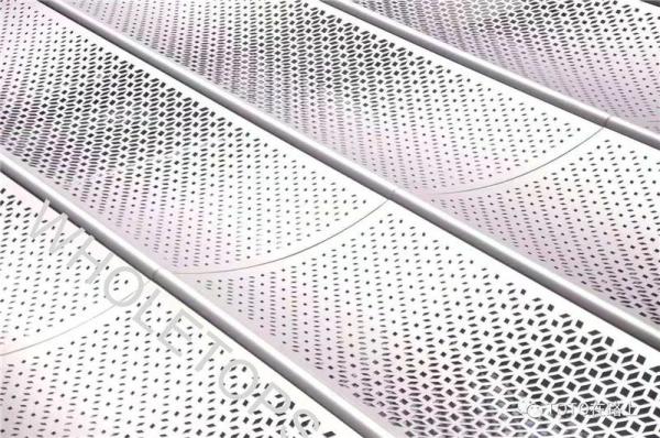 Exterior PVDF Coated 4.0MM Laser Cut Aluminum Panel For Buildings Fire Resistance