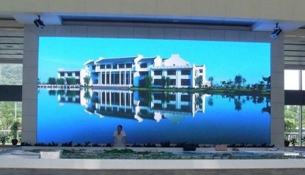 Крытый экран дисплея приведенный RGB 3IN1 полного цвета P2.976 для афиши рекламы