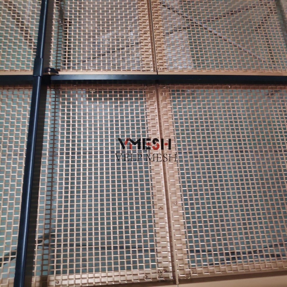 Indoor Outdoor Anti-Corrosion Cusomized Hole Deign Lock Crimp Woven Wire Safety Crimped Mesh Railing Fencing