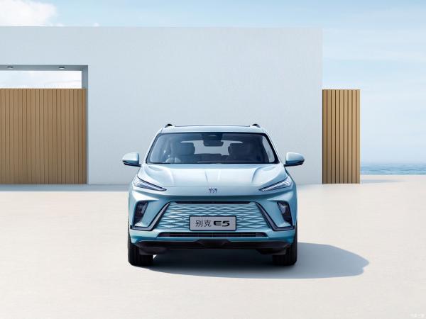 Electric Buick E5 Vehicle Pure SUV EV Car Long Range 620km