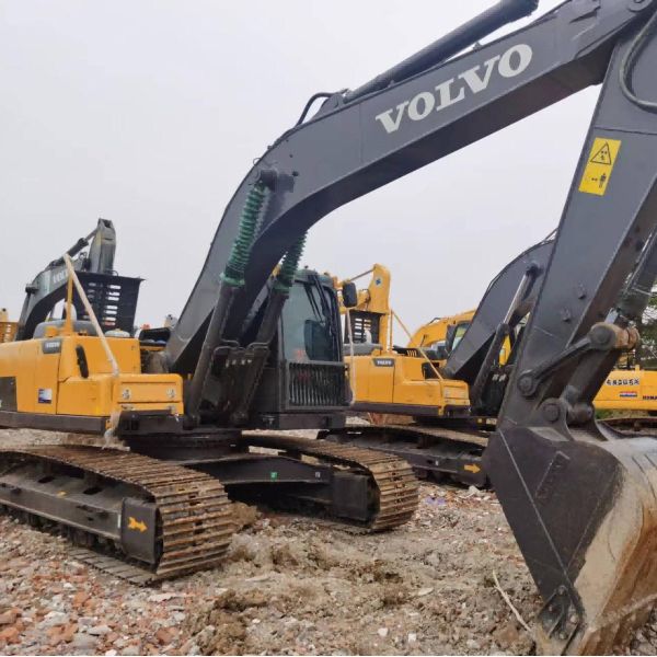 Used Excavator Original VOl EC210D Secondhand Hydraulic 20ton Crawler Digger