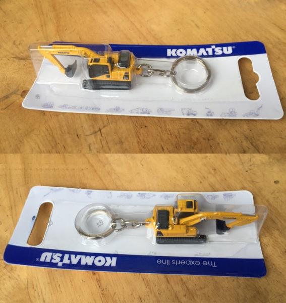 Excavator Keychain Dual Function Miniature Model Collector Gift 2.8cm Realistic Design Durable