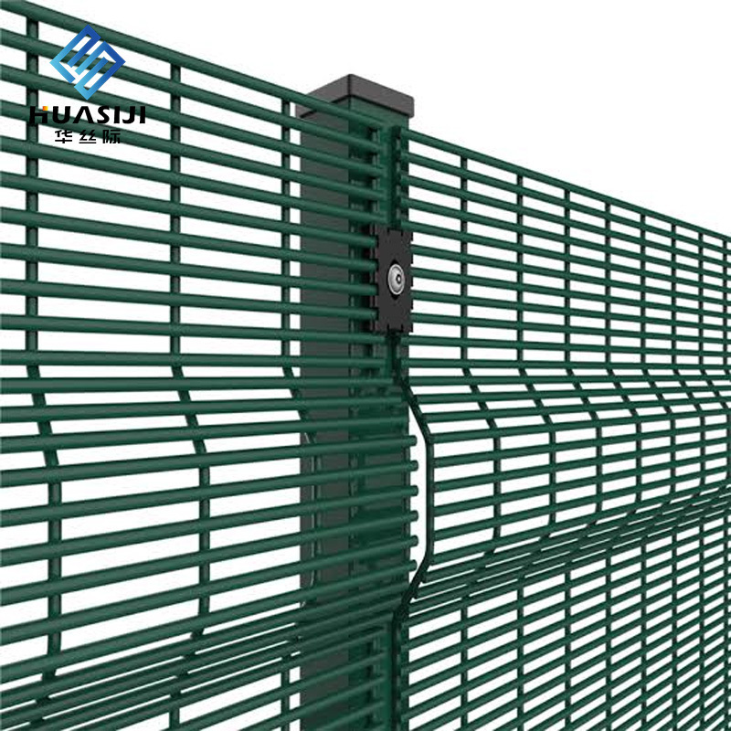Hsj China Manufacturer 3D V Bend Wire Mesh Fence | Custom Outdoor Security Perimeter Fencing
