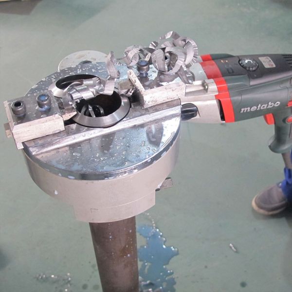 Type découpeuse inoxydable taillante de came de tuyau d'acier de machine de tuyau d'auto-centrage