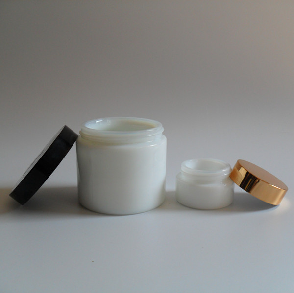 Non Toxic 2 Oz 60Ml Opal White Glass Cosmetic Jars For Facial Mask Emulsion