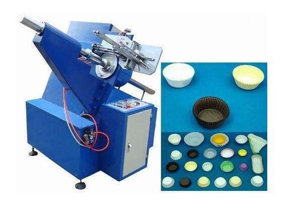 500KG Cake Tray Forming Machine 1600×1140×1400mm 15-120g/M2 With Power 3KW