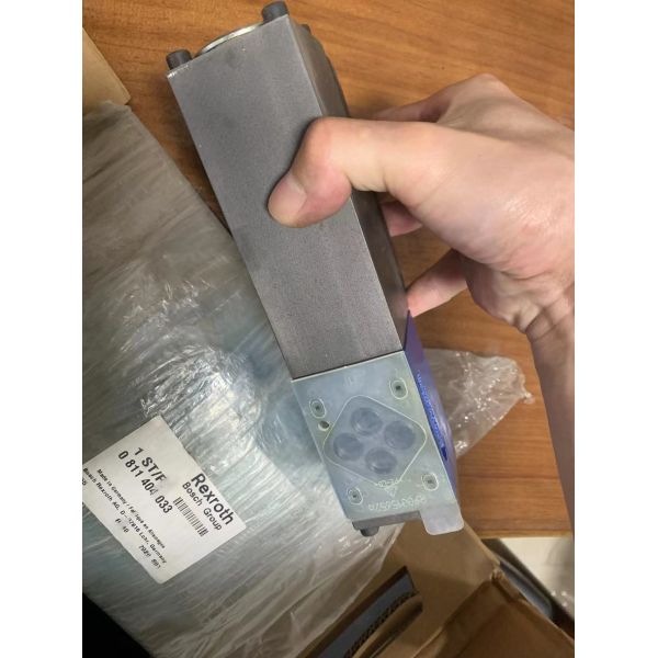 4WRZ10E3-85-70/6EG24N9K4/D3M
4WRZ10E3-85-70/6EG24N9EK4/D3M
4WRZ10E3-85-70/6EG24N9ETK4/M
4WRZ10E3-85-70/6EG24N9ETK4/D3M
4WRZ10W6-50-70/6EG24N9TK4/D3M Rexroth proportional electro-hydraulic valve German