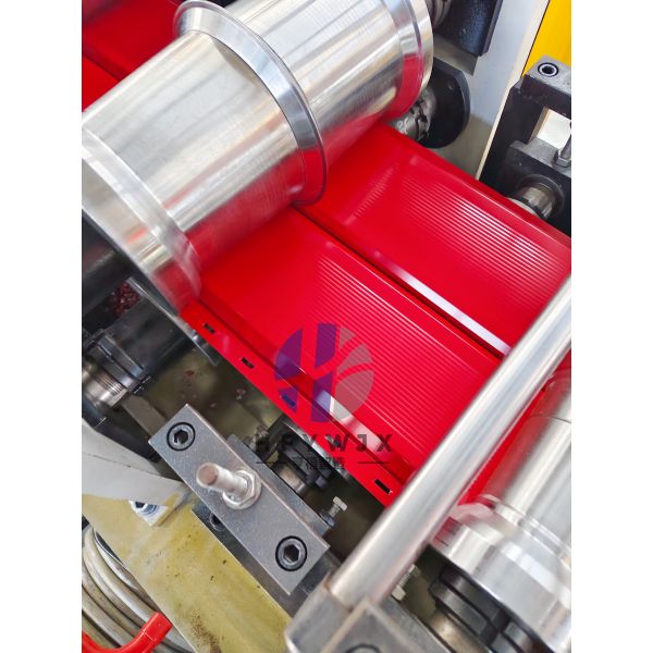 Professional Metal Wall Panel Roll Forming Machine 30 Forming Stations 15-20m/Min Production Speed