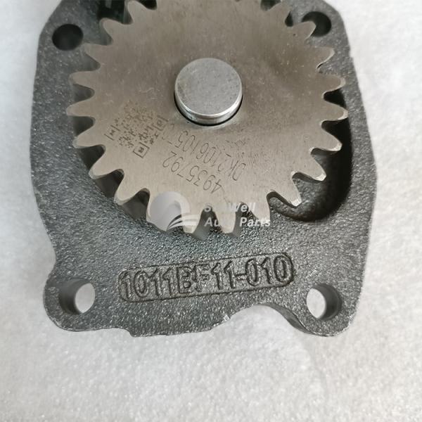 China supply 6BT5.9 engine Excavator parts Diesel Oil pump  4935792 3906414 3941742 3901175
