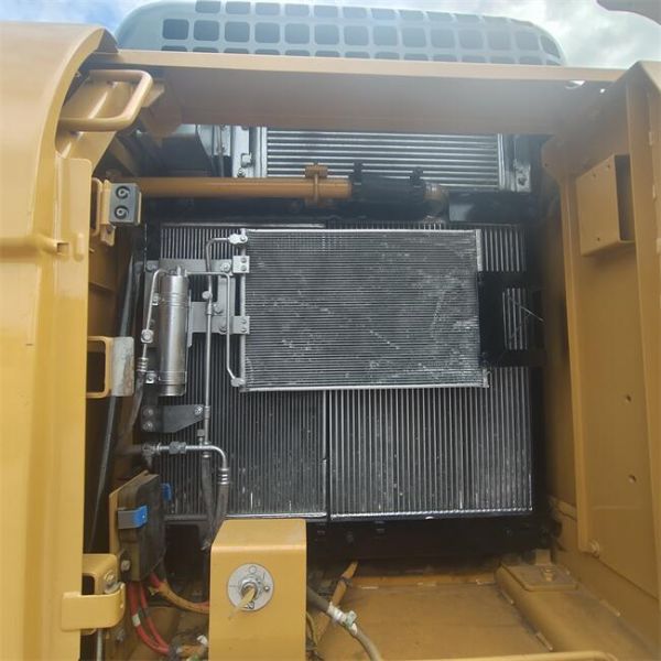 110KW Used Caterpillar Excavator 320 GC  20 Tonne Cat Excavator For Mining Operations