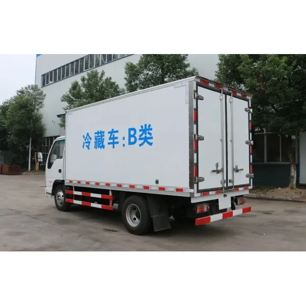 5 Tons Refrigerated Box Truck 120HP For Fish Meat Transport Freezer Truck