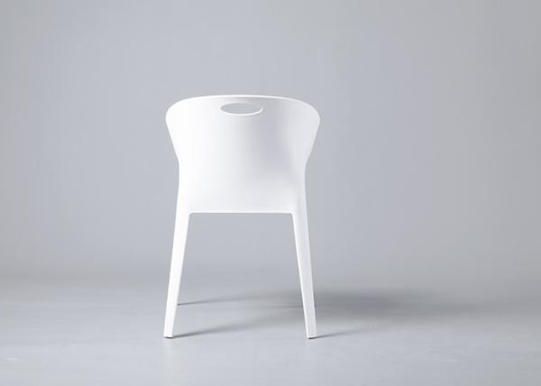 Red Coloured Plastic Dining Chairs Stain Resistant Nordic Style