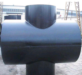 Astm A105 SCH 40 Pure Seamless Carbon Steel Cross Black Painting Pipe Fitting