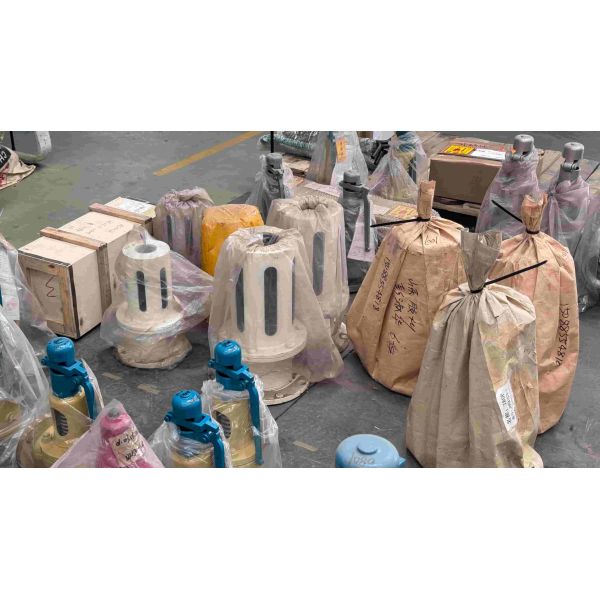 Painted Carbon Steel Air Receiver Surge Tank Vertical Compressed Air Receiver Tank