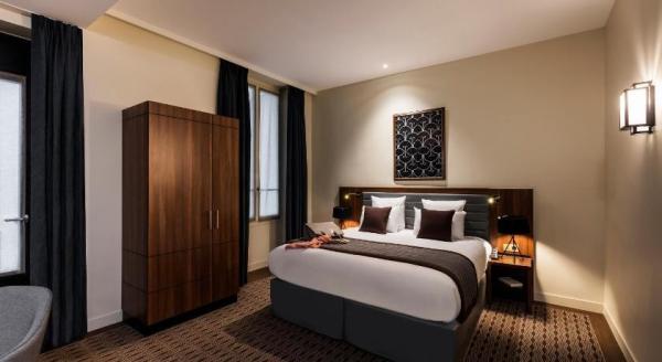 Togo hotel furniture apartment furniture of bedroom set laminate wood headboard with fabric pad and wardrobe cabinet