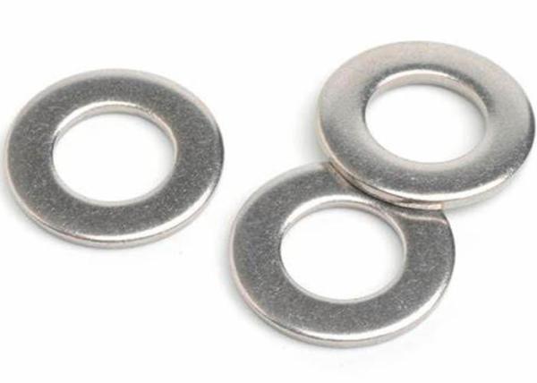 M8 M10 M12 M16 M20 M22 Lavadora plana galvanizada revestida de zinco de aço carbono DIN125
