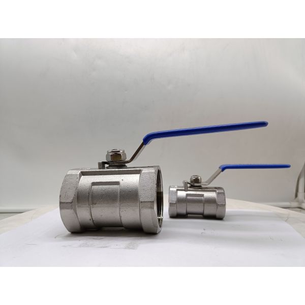 1-Piece Body SS304 Ball Valve,Seat PTFE, Class 1000 BSP Threaded Connection Manual Operation