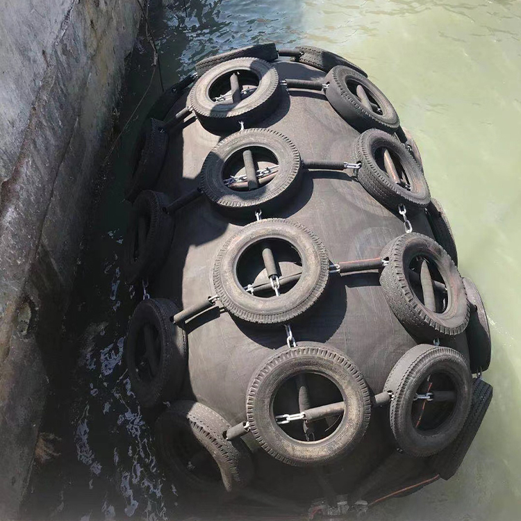 Marine Accessory for Boats/Ship Direct Qingdao Supplier Offers Durable Yokohama Pneumatic Fender Repair Launching Natural Rubber