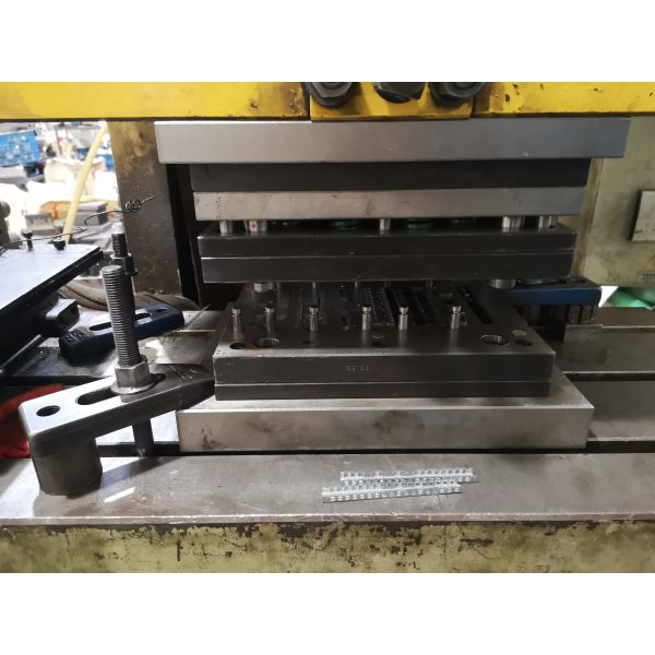 Progressive Stamping Die – Reliable Performance, OEM Support, Multiple Applications, Durable