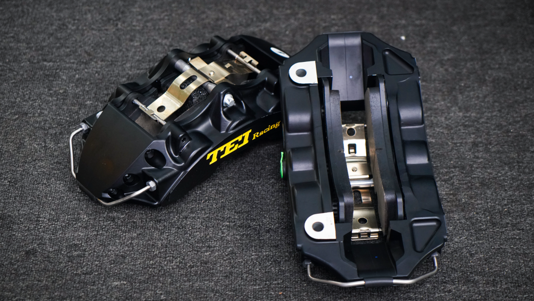 Front 6 Piston And Rear 4 Piston Caliper BBK Auto Brake System For Lexus RX300 18inch Rim